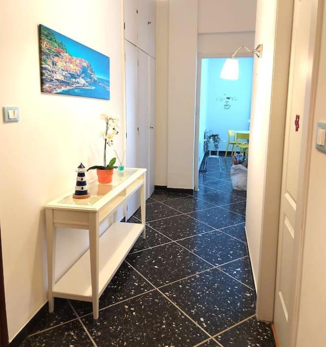 Elegante Appartamento La Spezia Centro מראה חיצוני תמונה